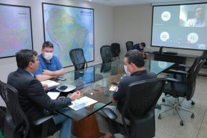 Wilson Lima discute com membro do governo da Colômbia combate ao coronavírus na fronteira entre Tabatinga e Letícia