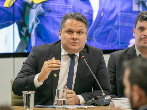 Secretário de Administração participa do lançamento da Estratégia Nacional de Governo Digital