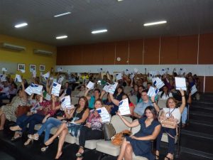 Imagem da notícia - AGENTES DE TREINAMENTO DO ESTADO RECEBEM MANUAL DE PROCEDIMENTOS DO SIDES