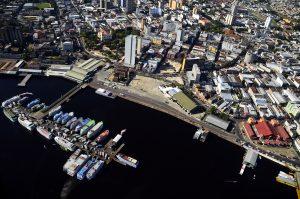 Imagem da notícia - Governo do Amazonas prorroga restrição a comércio e serviços não essenciais, e ao transporte intermunicipal e interestadual terrestre