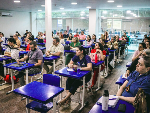 Escola de Governo atrai atenção com curso de Inteligência Artificial e Formações Jurídicas